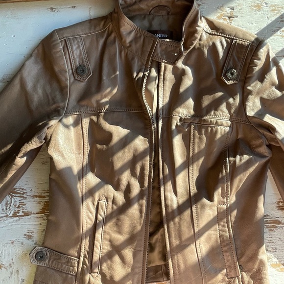 Danier tan leather jacket - Picture 1 of 5
